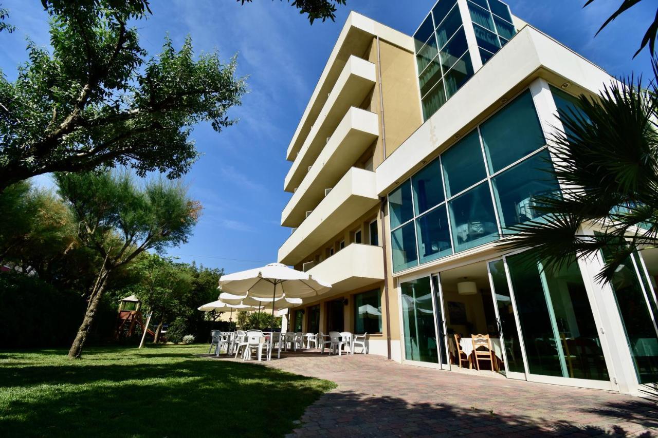 Hotel Astor B&B Lido di Classe Exteriér fotografie