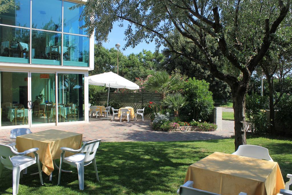 Hotel Astor B&B Lido di Classe Exteriér fotografie