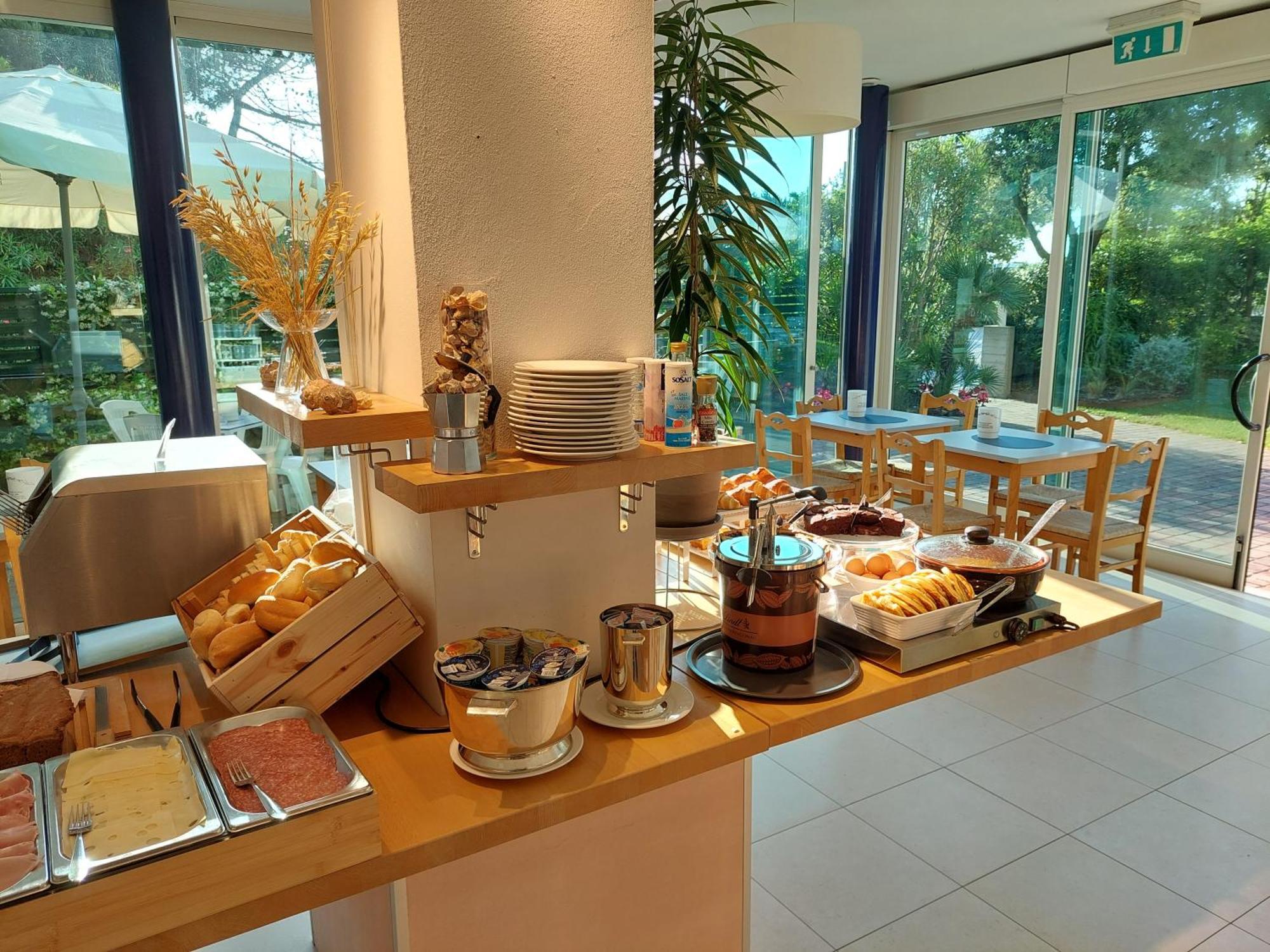 Hotel Astor B&B Lido di Classe Exteriér fotografie
