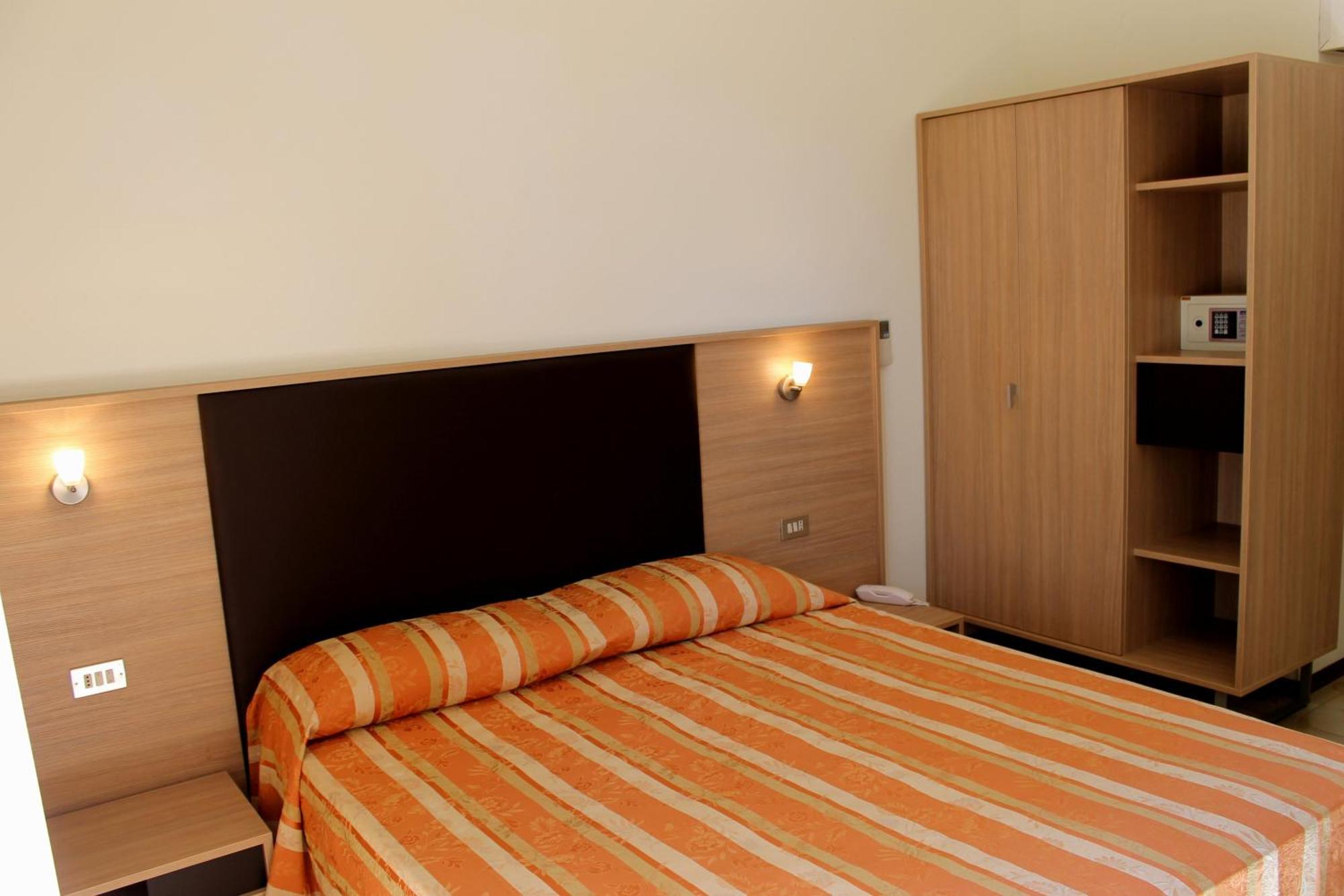 Hotel Astor B&B Lido di Classe Exteriér fotografie