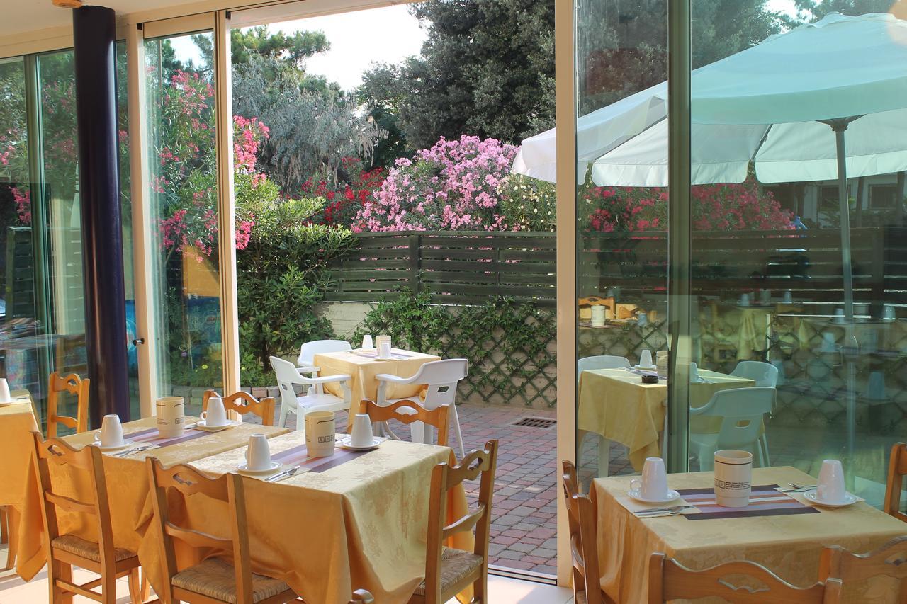 Hotel Astor B&B Lido di Classe Exteriér fotografie